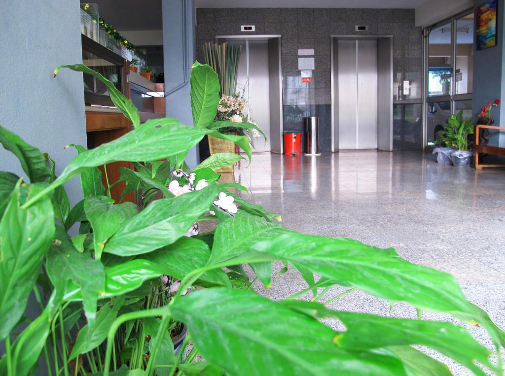 Grand Living Place Bangkok Luaran gambar
