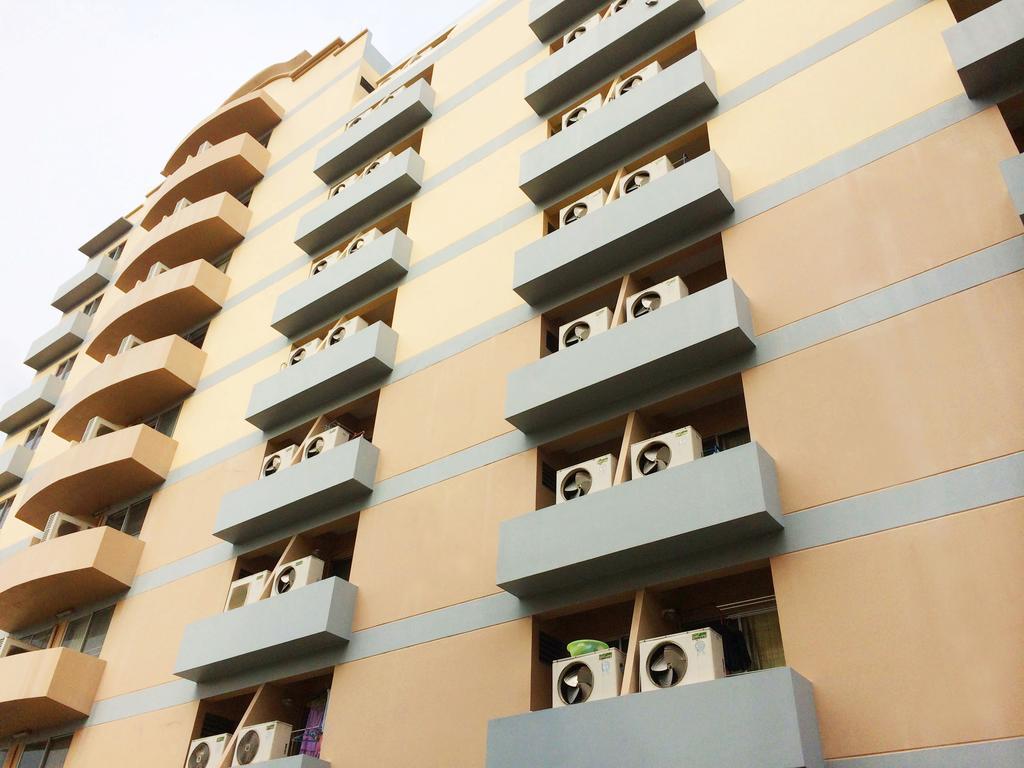 Grand Living Place Bangkok Luaran gambar