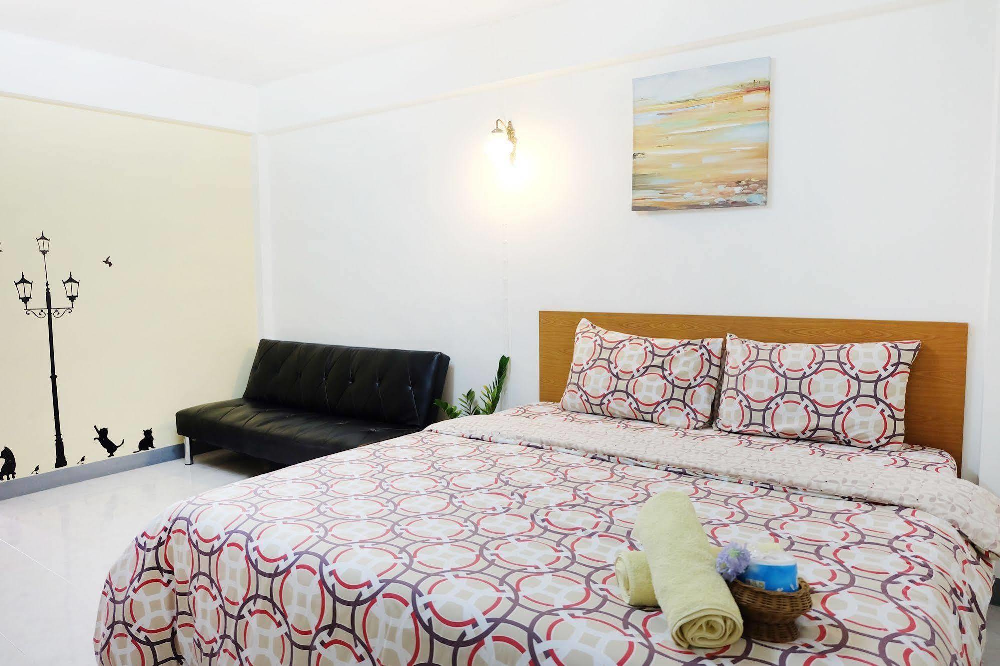 Grand Living Place Bangkok Luaran gambar