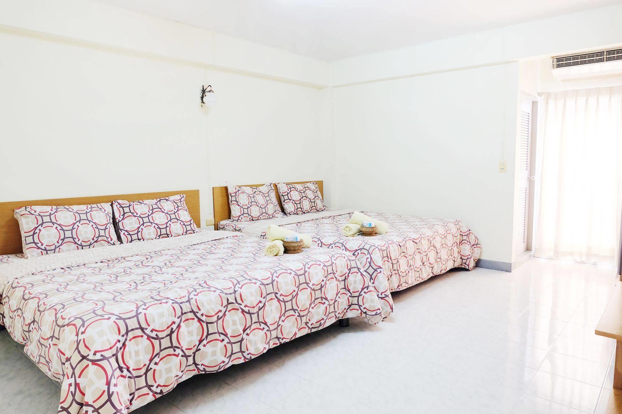 Grand Living Place Bangkok Luaran gambar